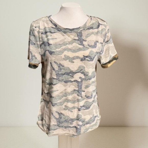 Camo T shirt Hem & Thread Camo 
outside stitching Size Medium NWT - Picture 10 of 13